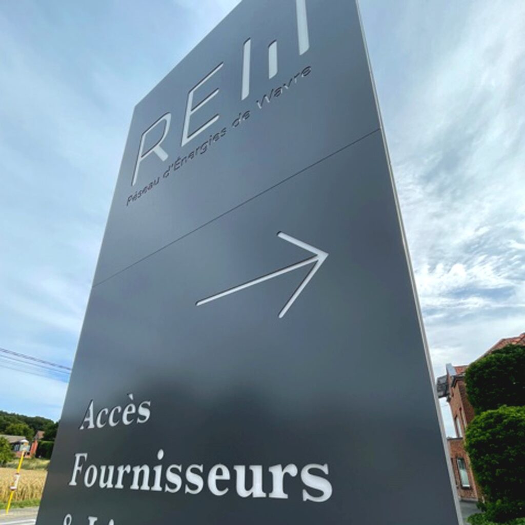 Zenith Graphics Exterior Signage · Zenith Graphics